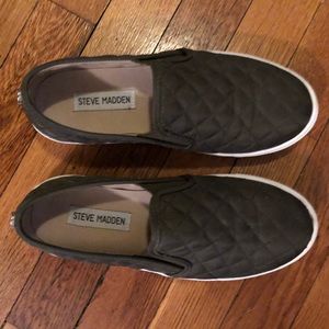 Steve Madden ECENTRCQ slip on sneaker